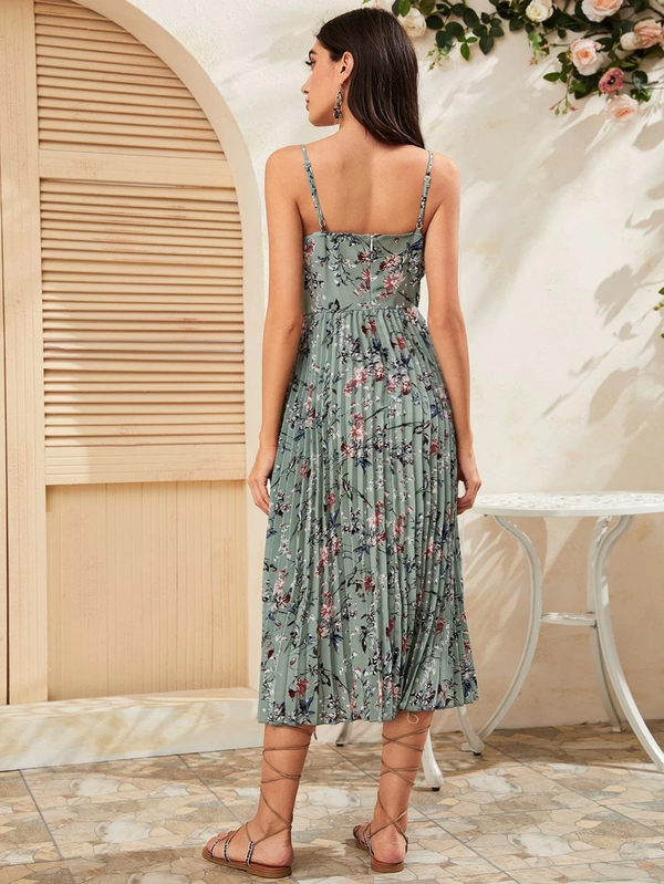 Petreto Pleated Midi Dress - La Bella Fashion Boutique Online Fashion Boutique online boutique