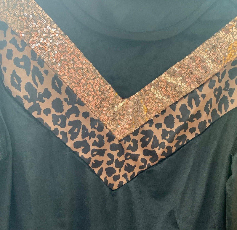 Velour Leopard Shirt - La Bella Fashion Boutique