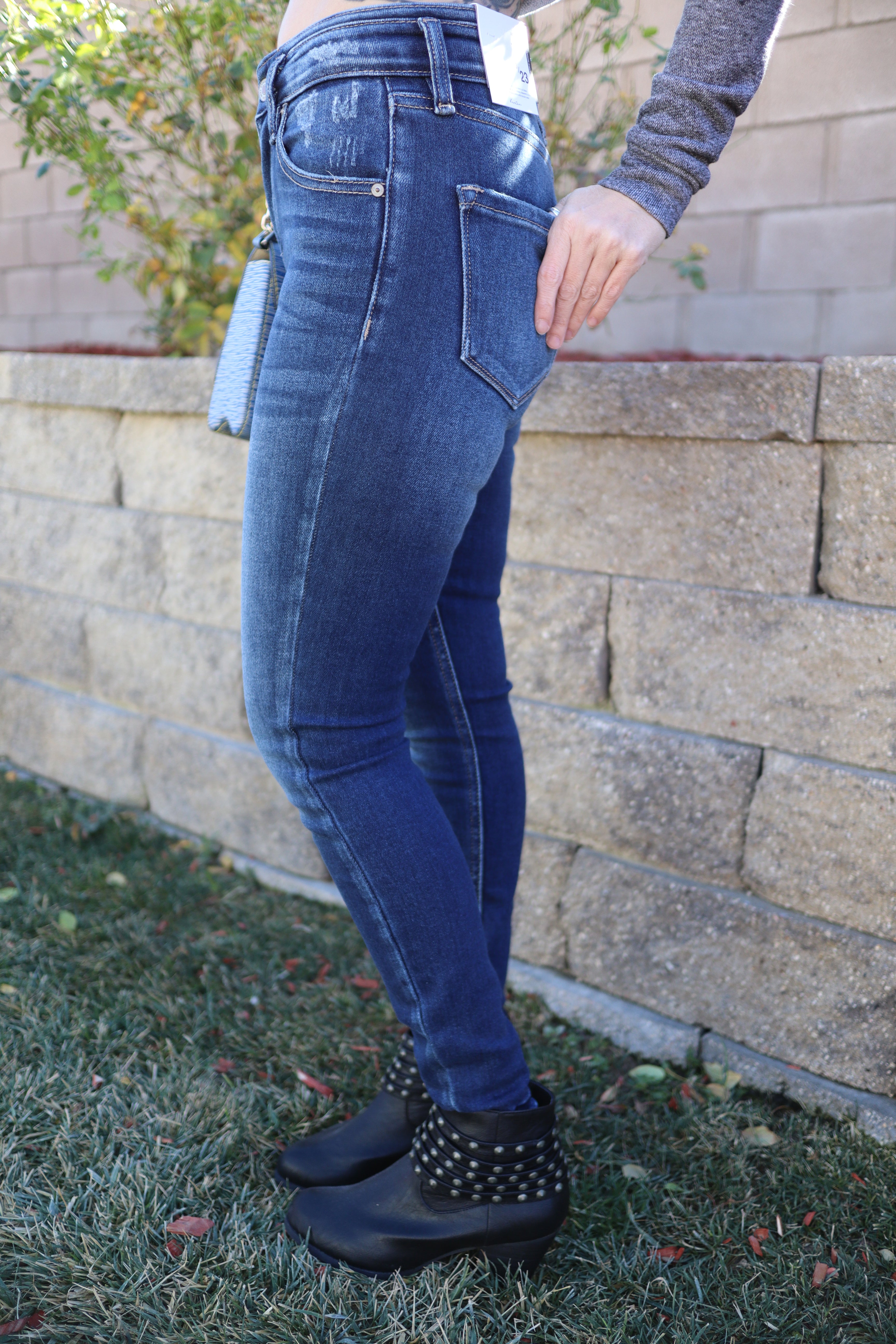 La Bella Fashion Boutique Candice Skinny Jeans