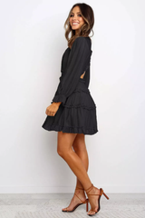 Vetozza Open Back Dress (Black) - La Bella Fashion Boutique